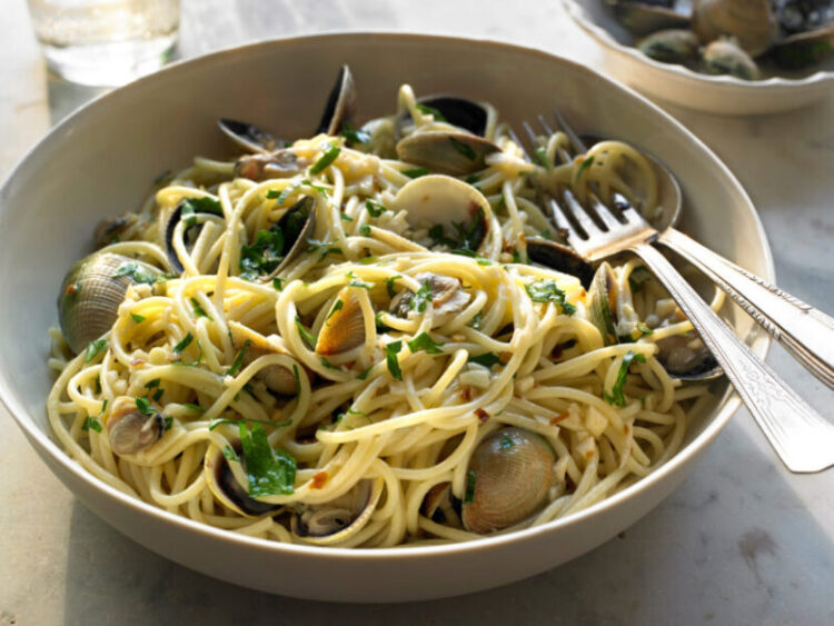 Linguine alle Vongole recipe