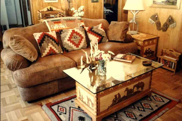 Western Living Room Décor