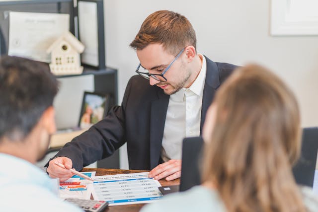 Real estate agent explaining how to get your NYC home ready to sell